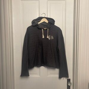 Women’s Fanatics NHL Chicago Blackhawks Raw Hem Crop Hoodie